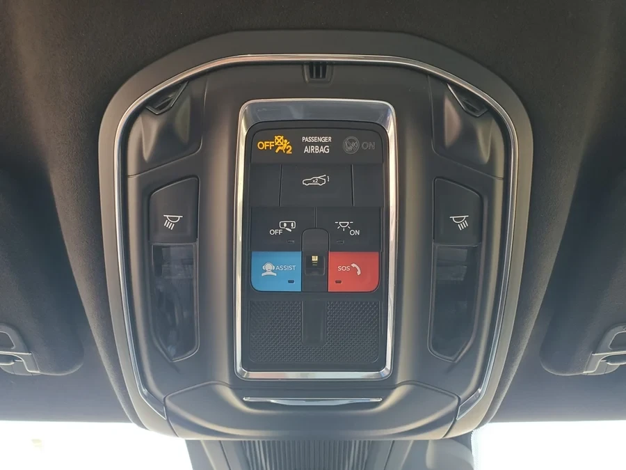 2024 Dodge Charger 8th Gen - Image 18 of 20