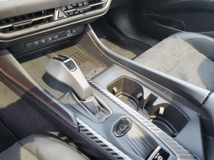 2024 Dodge Charger 8th Gen - Image 12 of 20