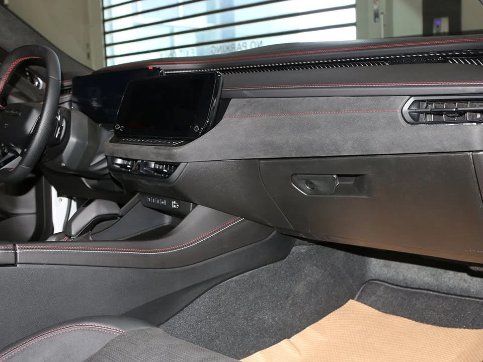 2024 Dodge Charger 8th Gen - Image 18 of 20