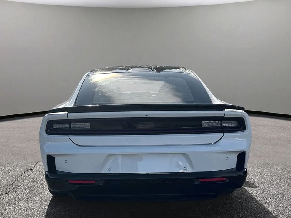 2024 Dodge Charger 8th Gen - Image 5 of 20