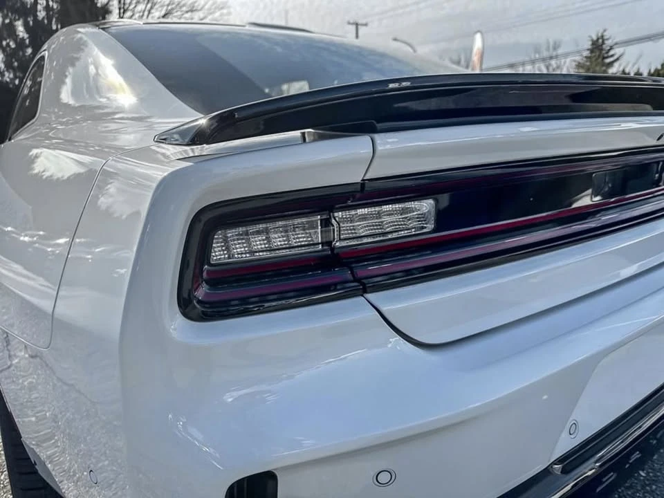2024 Dodge Charger 8th Gen - Image 10 of 20