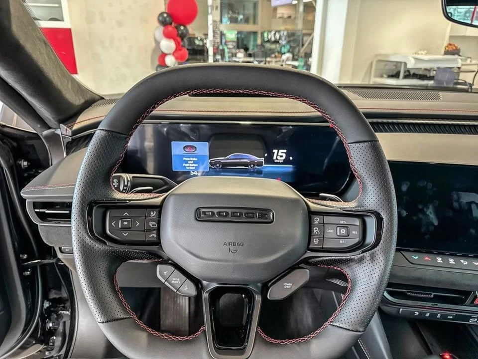 2024 Dodge Charger 8th Gen - Image 14 of 20