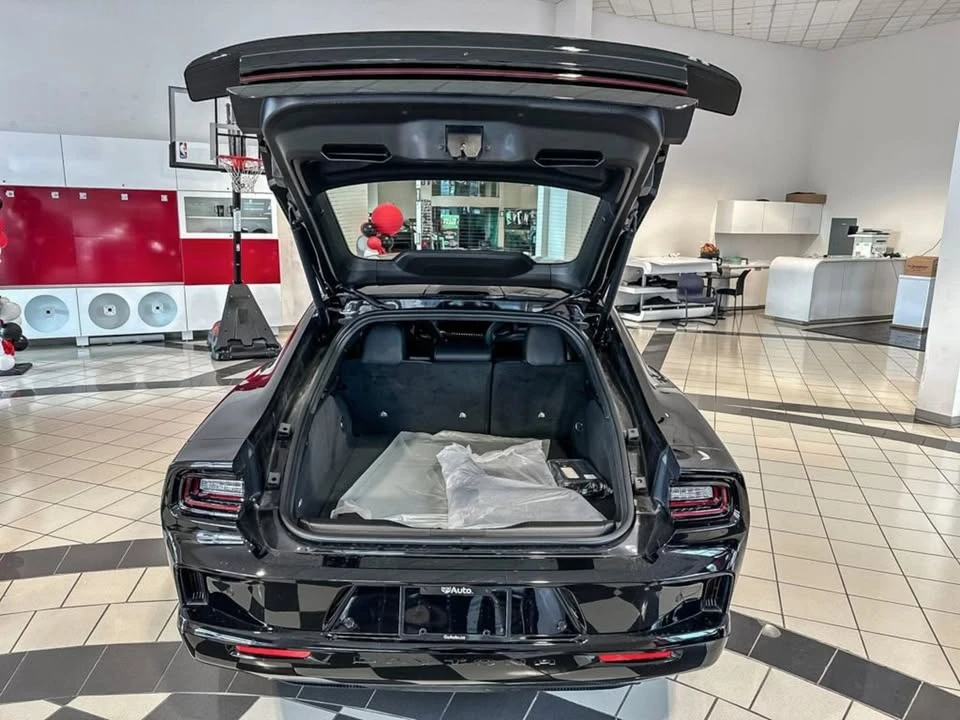 2024 Dodge Charger 8th Gen - Image 12 of 20