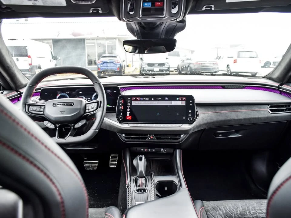 2024 Dodge Charger 8th Gen - Image 13 of 20