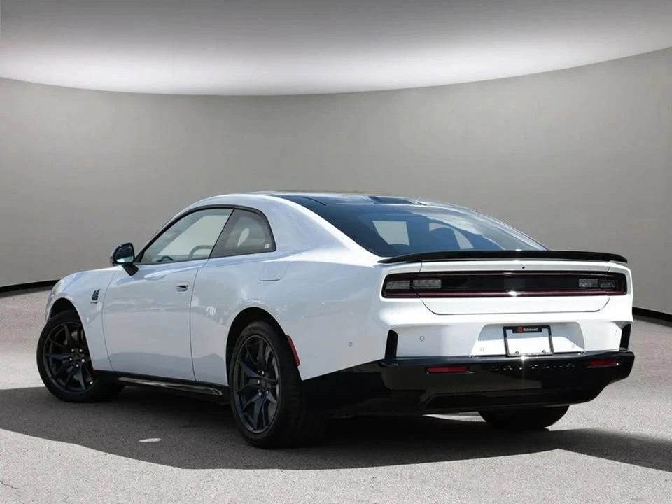 2024 Dodge Charger 8th Gen - Image 3 of 11