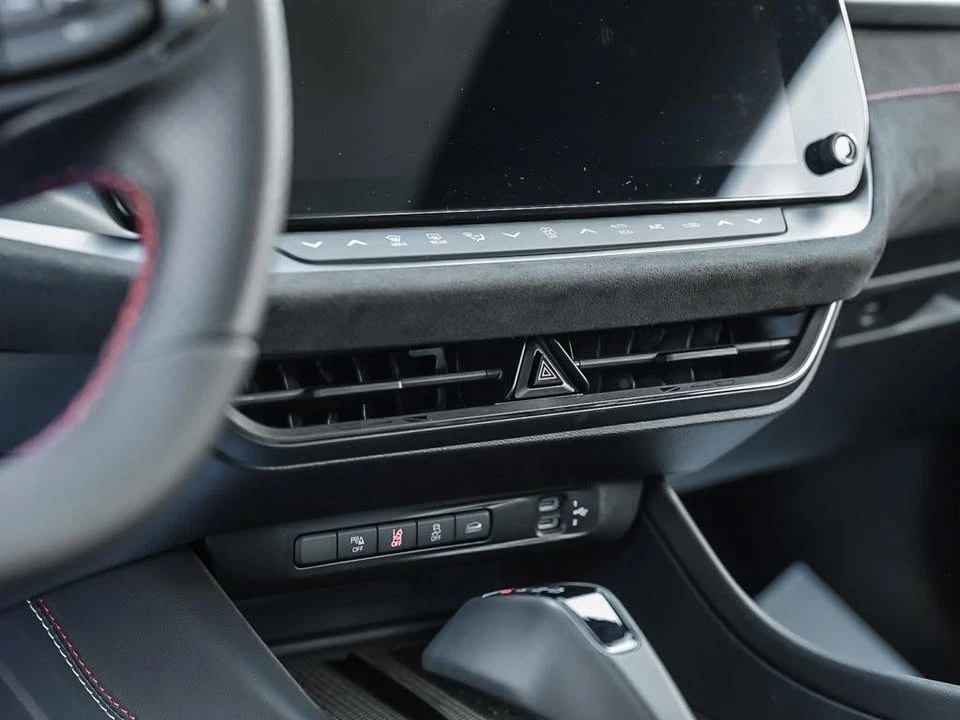 2024 Dodge Charger 8th Gen - Image 7 of 11