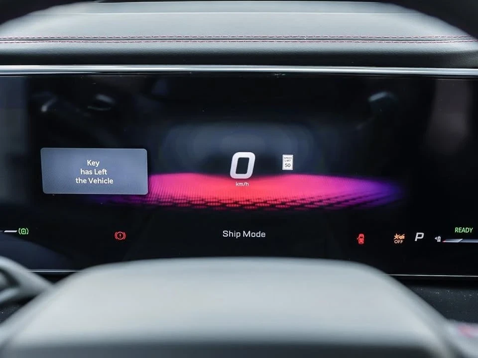 2024 Dodge Charger 8th Gen - Image 9 of 11