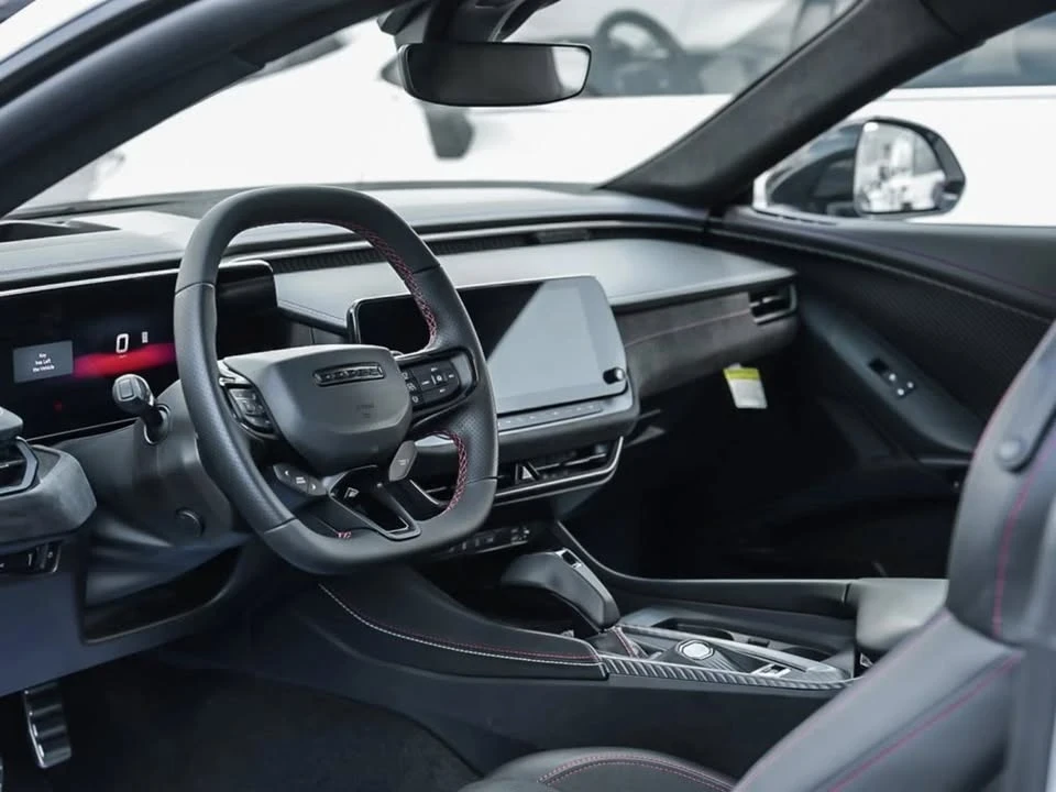 2024 Dodge Charger 8th Gen - Image 8 of 11