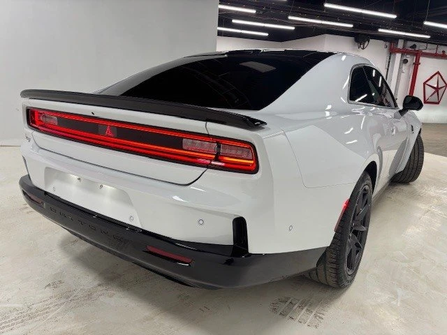 2024 Dodge Charger 8th Gen - Image 7 of 20