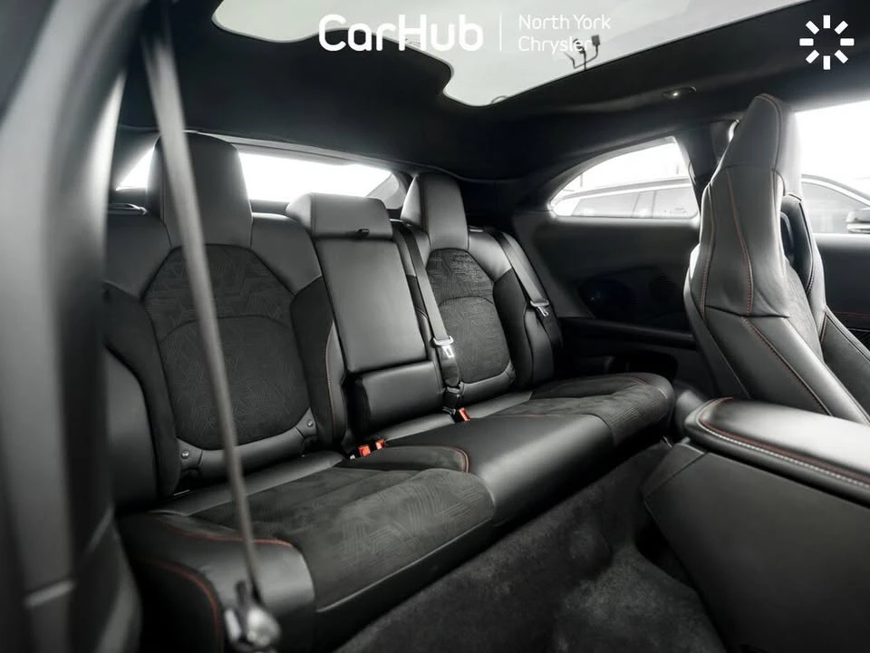 2024 Dodge Charger 8th Gen - Image 10 of 20