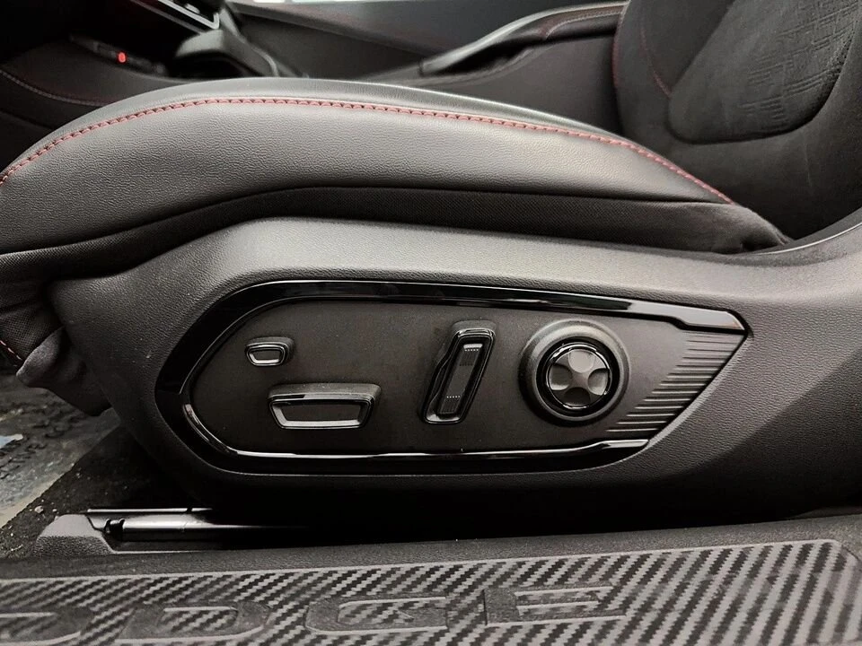 2024 Dodge Charger 8th Gen - Image 15 of 19
