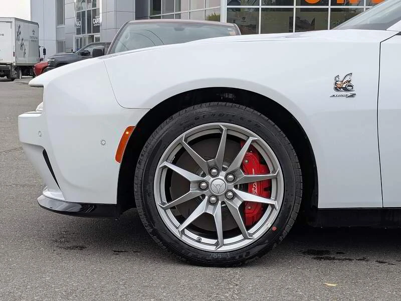 2024 Dodge Charger 8th Gen - Image 8 of 17