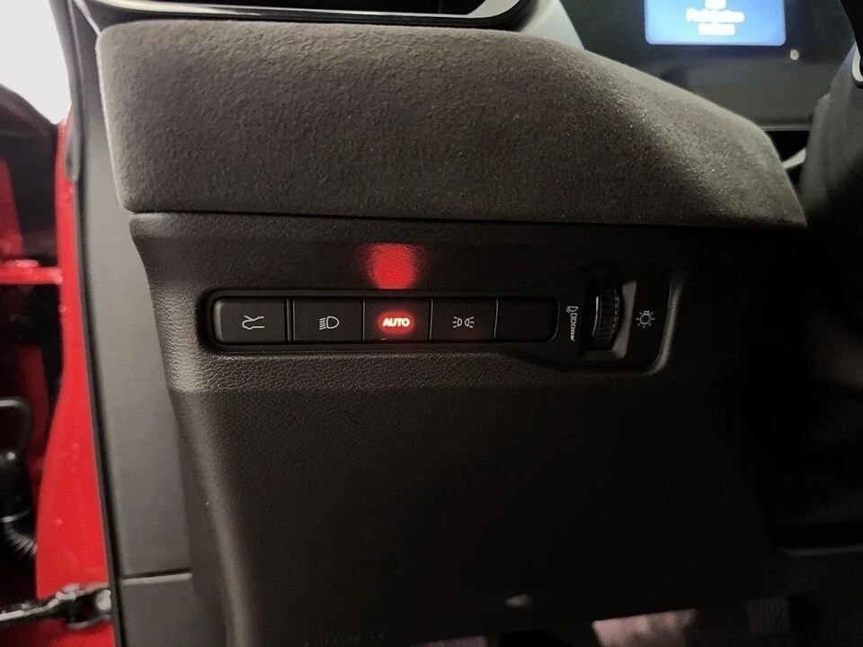 2024 Dodge Charger 8th Gen - Image 16 of 20