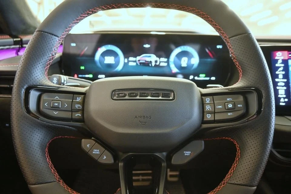 2024 Dodge Charger 8th Gen - Image 11 of 20