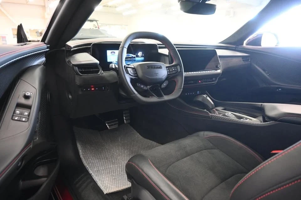 2024 Dodge Charger 8th Gen - Image 10 of 20