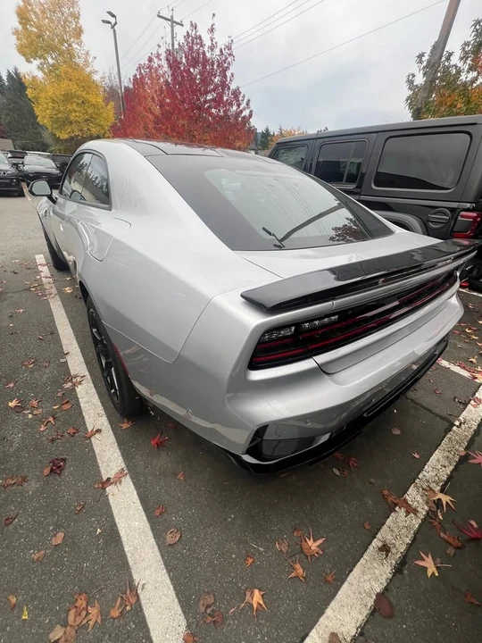 2024 Dodge Charger 8th Gen - Image 4 of 7
