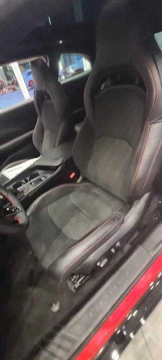 2024 Dodge Charger 8th Gen - Image 6 of 12