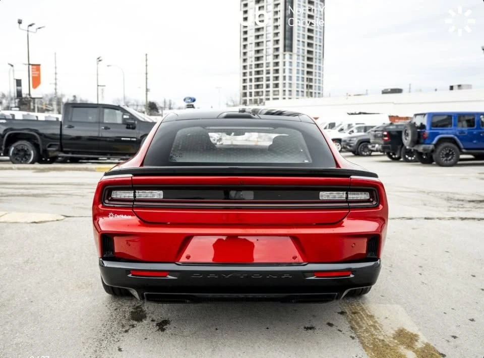 2024 Dodge Charger 8th Gen - Image 6 of 15