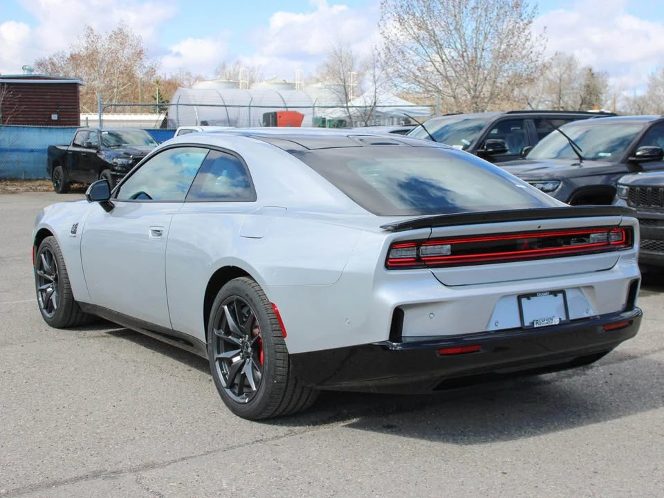 2024 Dodge Charger 8th Gen - Image 5 of 20