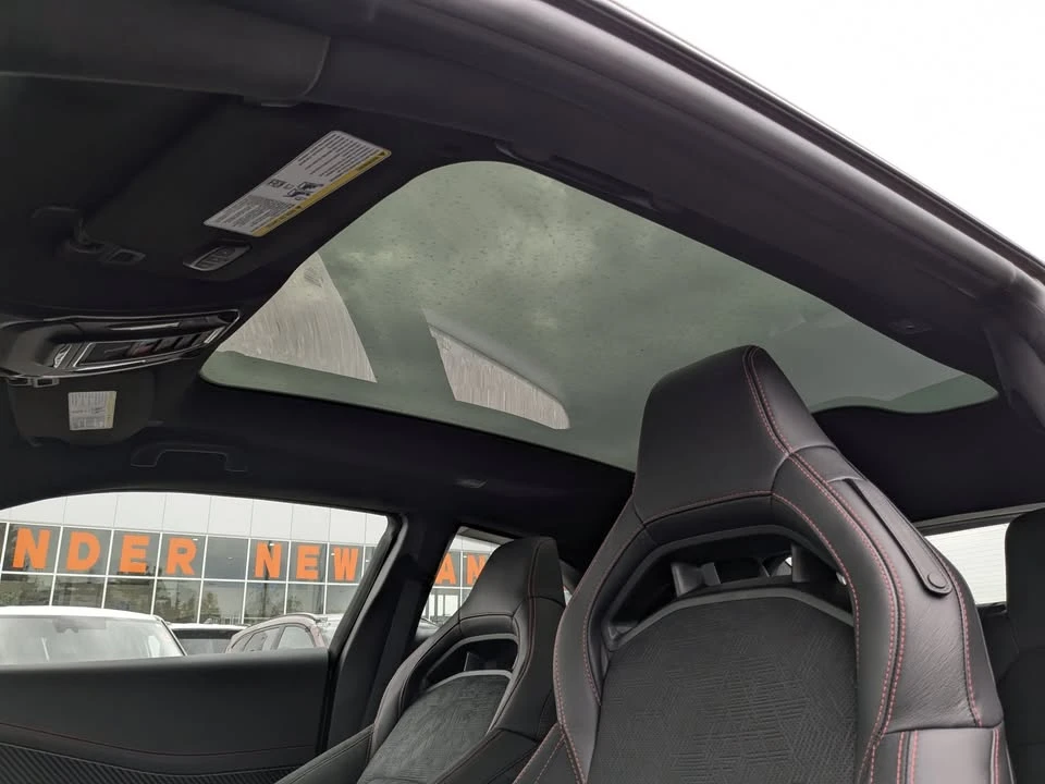 2024 Dodge Charger 8th Gen - Image 8 of 10