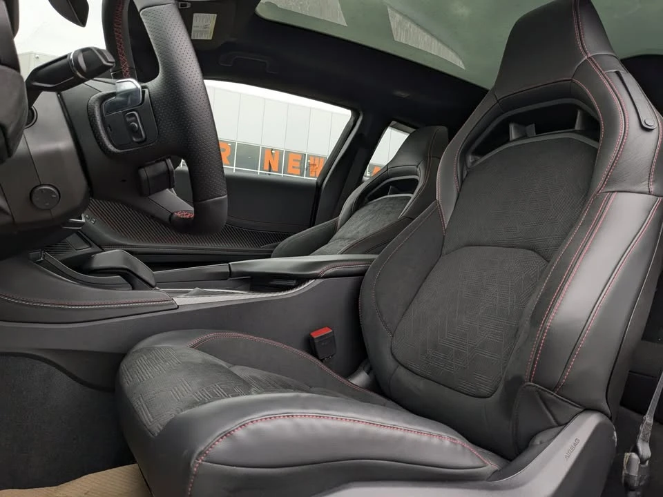 2024 Dodge Charger 8th Gen - Image 4 of 10
