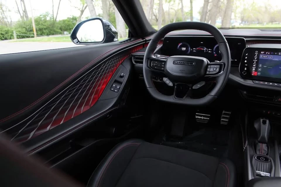 2024 Dodge Charger 8th Gen - Image 12 of 14