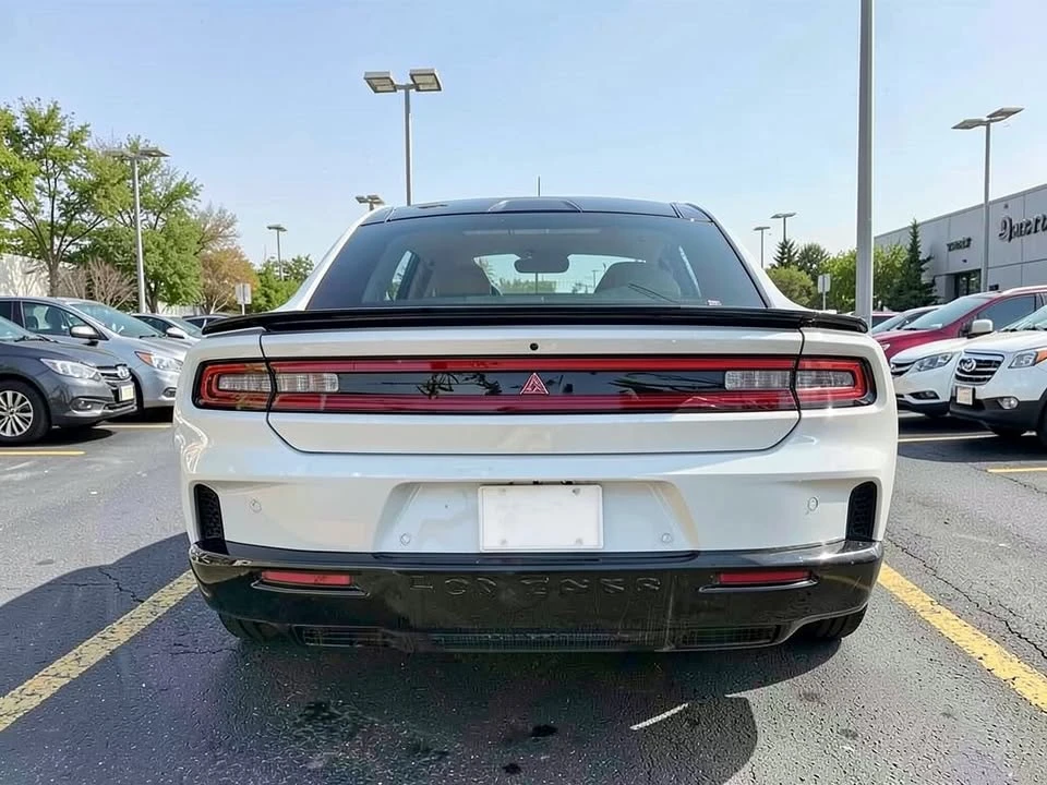 2024 Dodge Charger 8th Gen - Image 6 of 20
