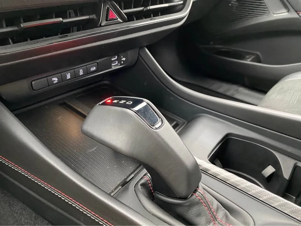 2024 Dodge Charger 8th Gen - Image 10 of 16