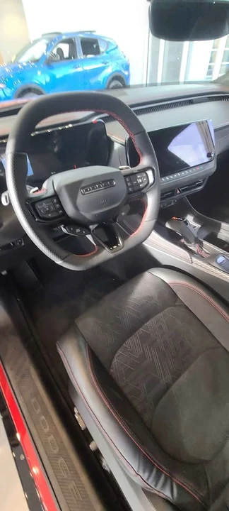 2024 Dodge Charger 8th Gen - Image 6 of 13