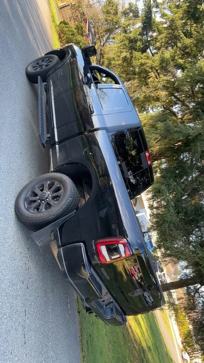 2024 Ram 3500 - Image 7 of 19