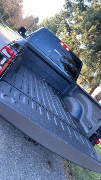 2024 Ram 3500 - Image 9 of 19