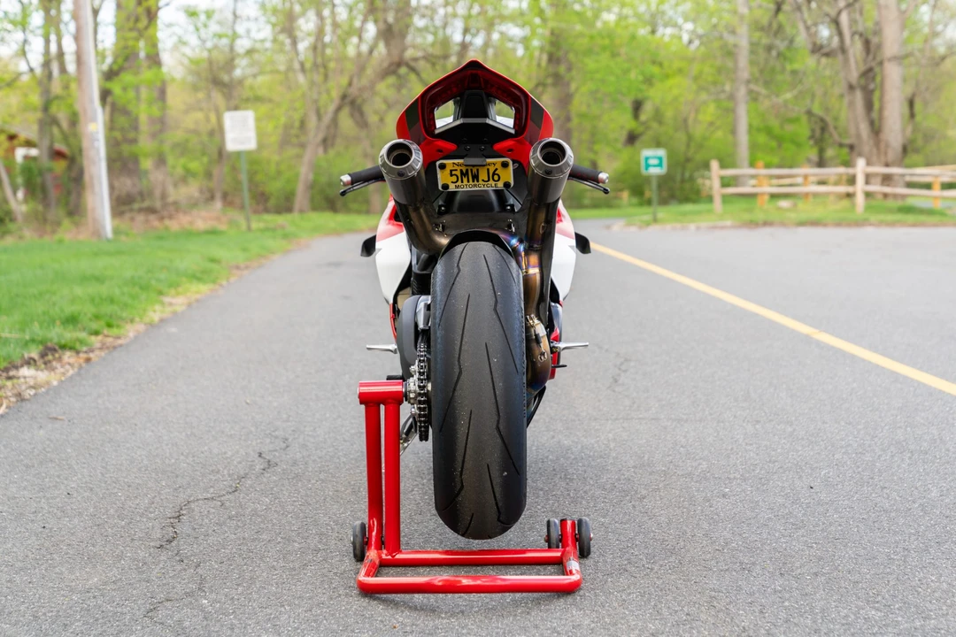 2024 Ducati V4 - Image 5 of 31