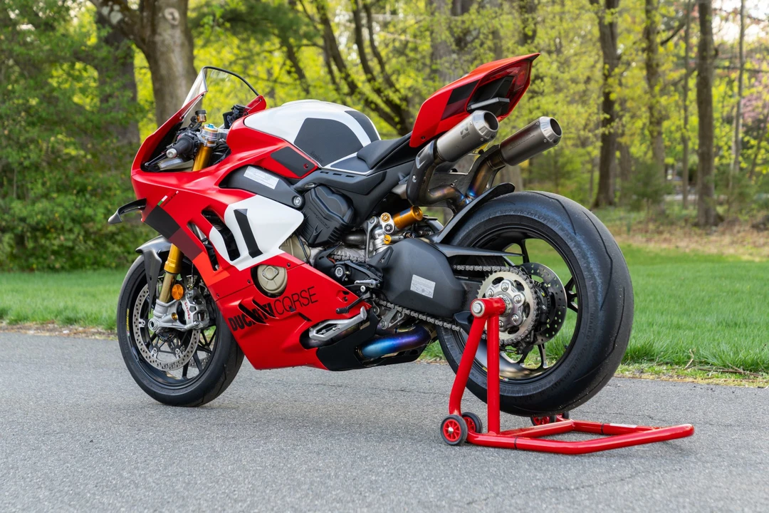 2024 Ducati V4 - Image 4 of 31
