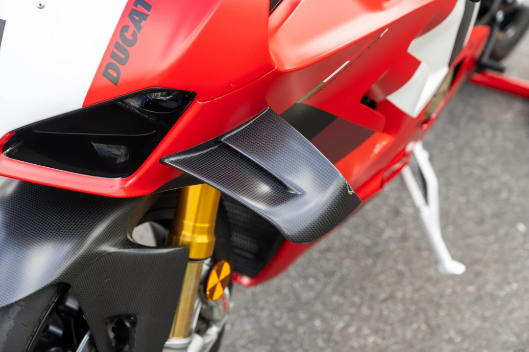 2024 Ducati V4 - Image 28 of 31