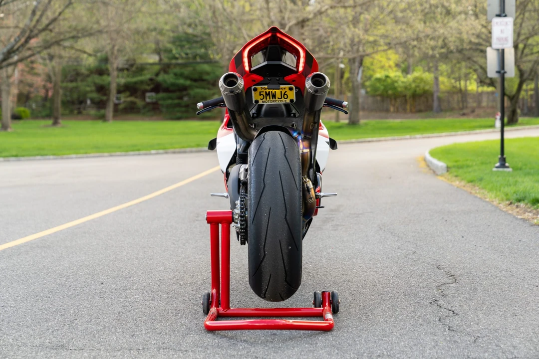 2024 Ducati V4 - Image 6 of 31