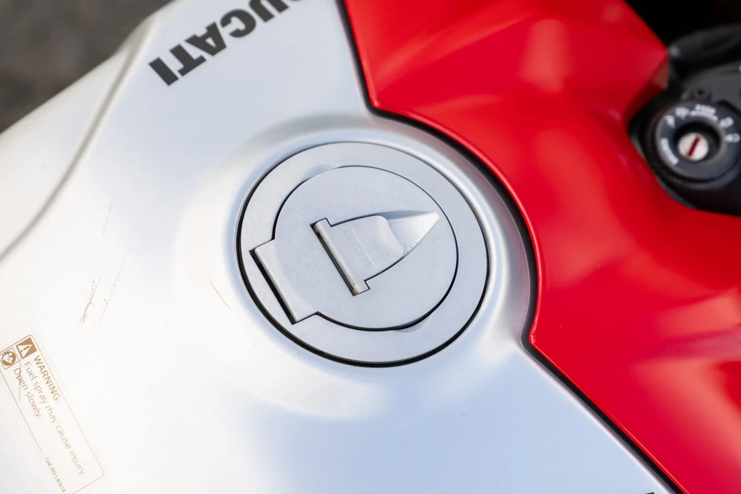 2024 Ducati V4 - Image 29 of 31
