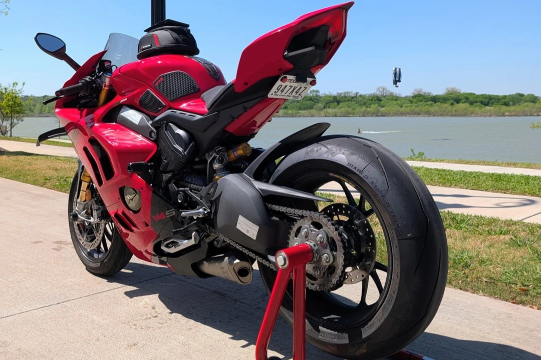2024 Ducati V4 - Image 2 of 7