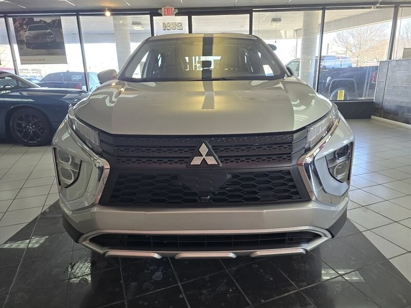 2024 Mitsubishi Eclipse Cross - Image 2 of 4