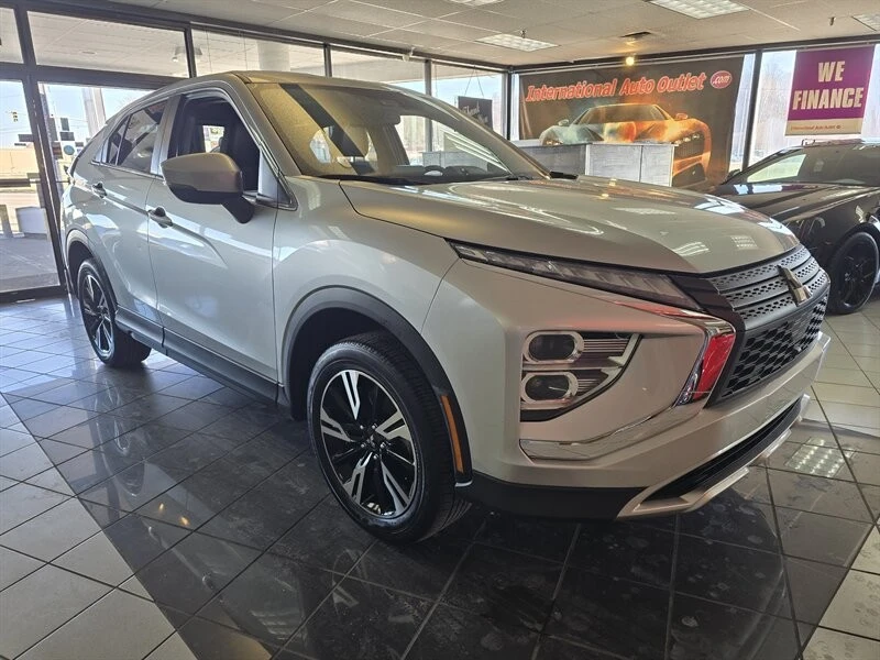 2024 Mitsubishi Eclipse Cross - Image 3 of 4
