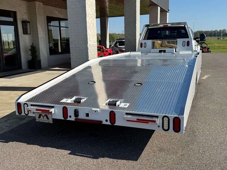 2024 Ford Super Duty 5th Gen - Image 9 of 24