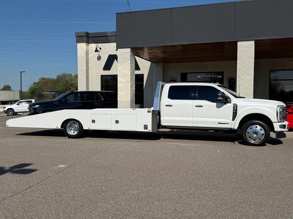 2024 Ford Super Duty 5th Gen - Image 4 of 24