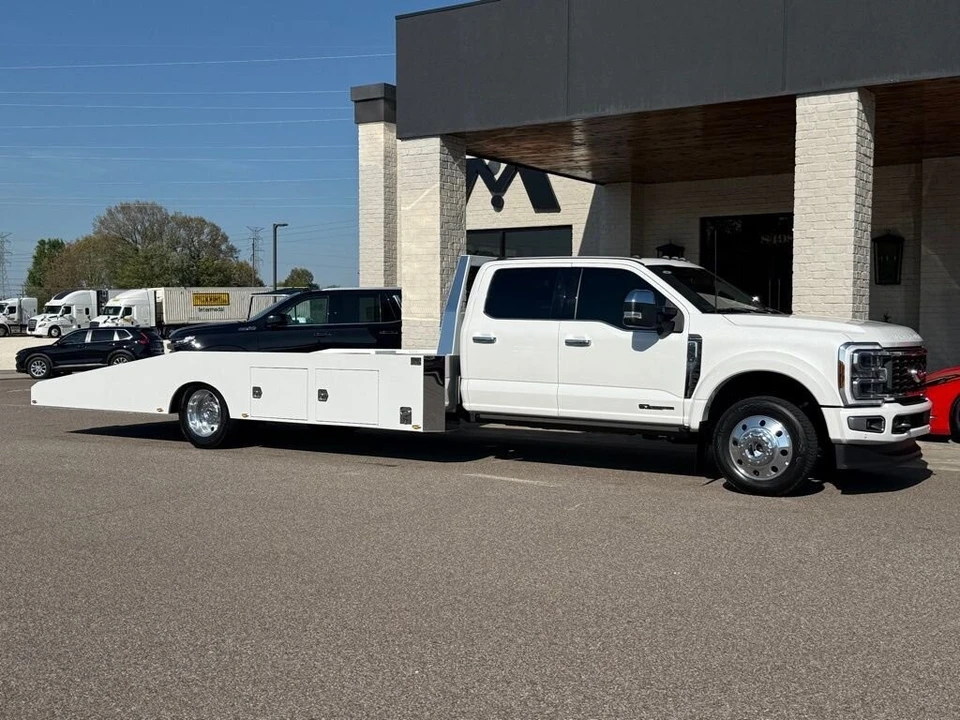2024 Ford Super Duty 5th Gen - Image 3 of 24