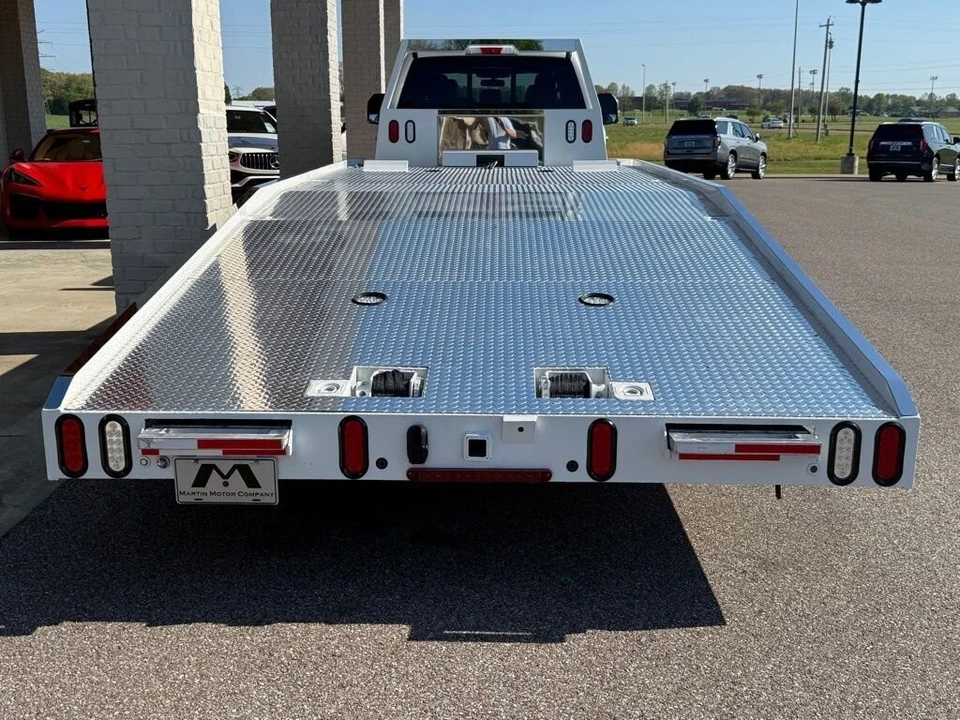 2024 Ford Super Duty 5th Gen - Image 10 of 24