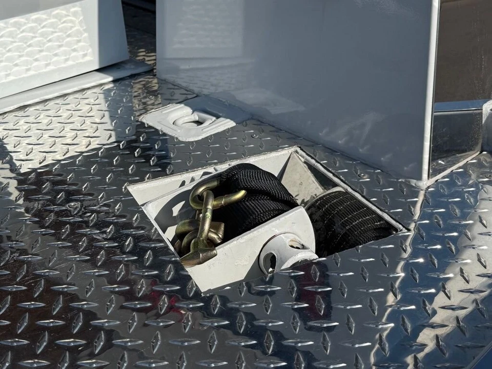 2024 Ford Super Duty 5th Gen - Image 17 of 24