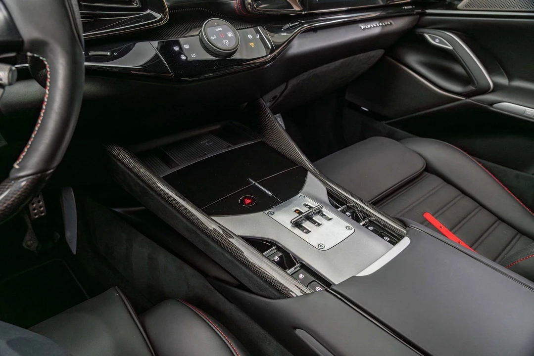 2024 Ferrari Purosangue - Image 6 of 6