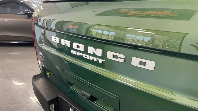 2024 Ford Bronco Sport - Image 19 of 31