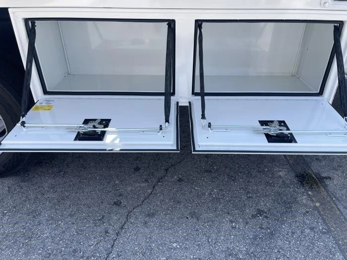 2024 Ford Super Duty 5th Gen - Image 30 of 31