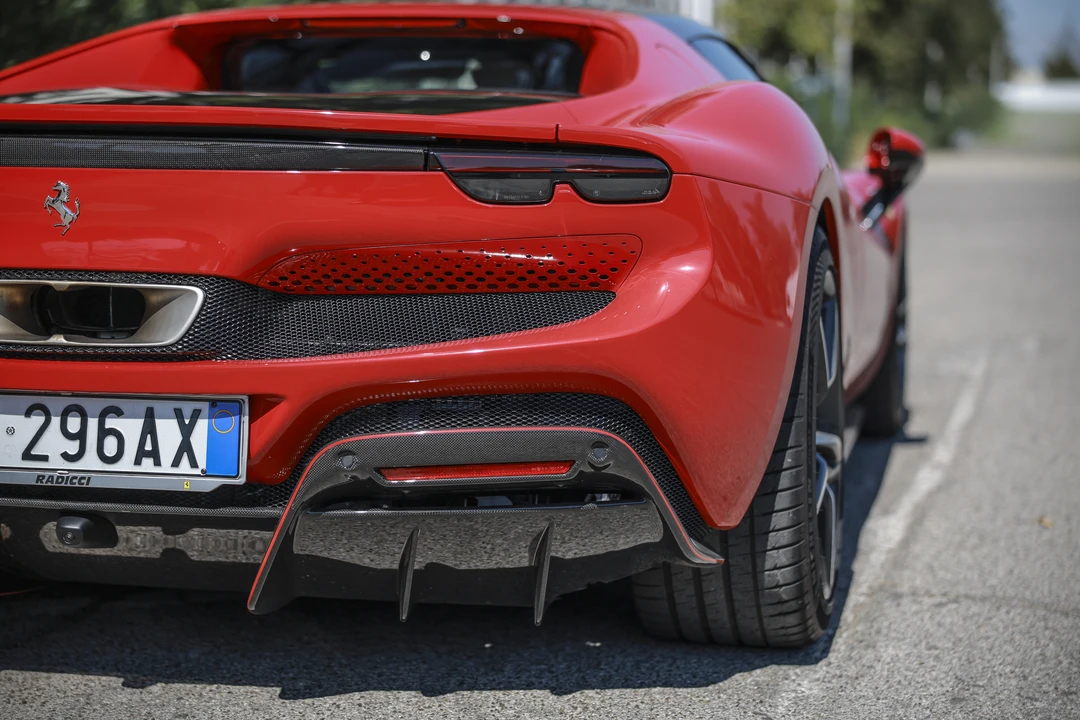 2024 Ferrari 296 GTB - Image 19 of 31