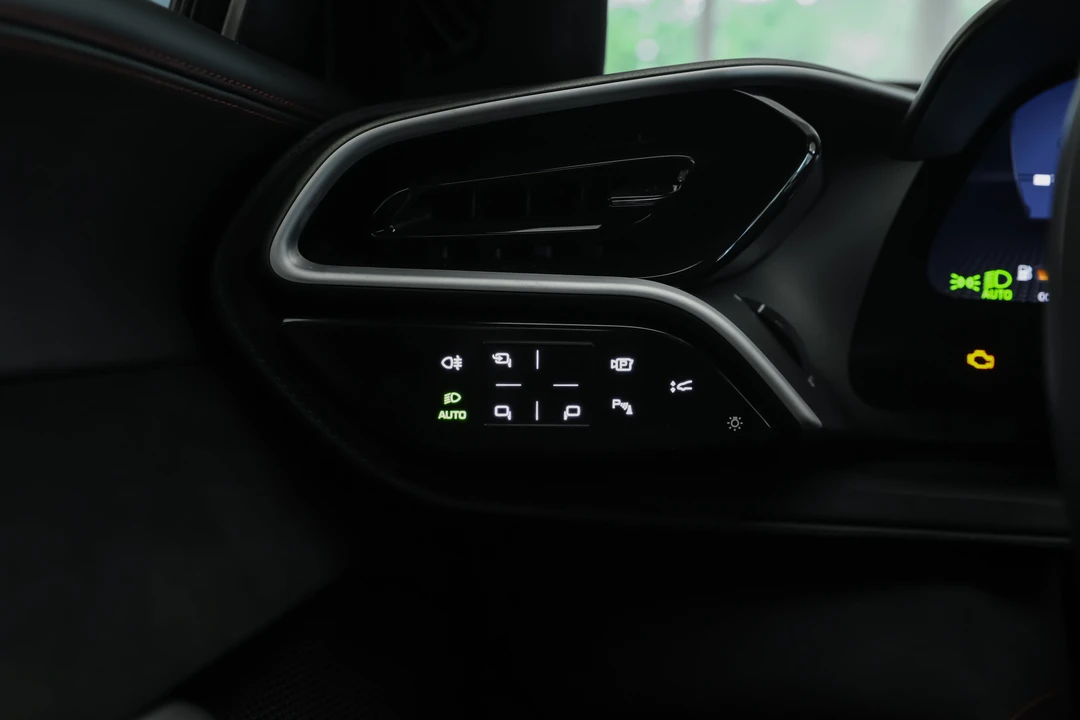 2024 Ferrari 296 GTB - Image 18 of 31