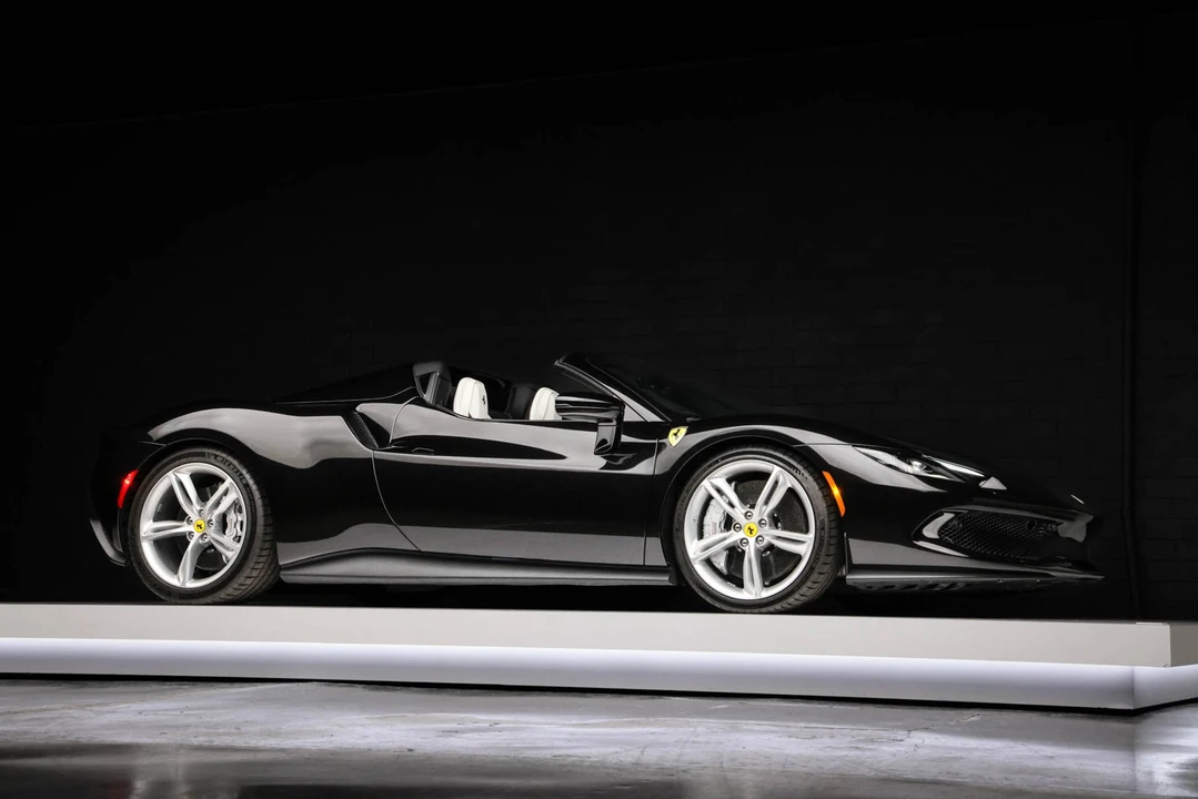 2024 Ferrari 296 GTS - Image 17 of 31